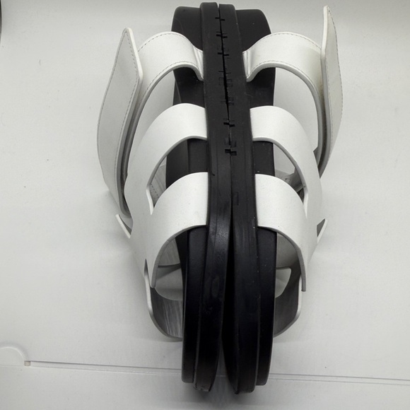 Hermes Black and White Women's Sandals - Picture 7 of 17